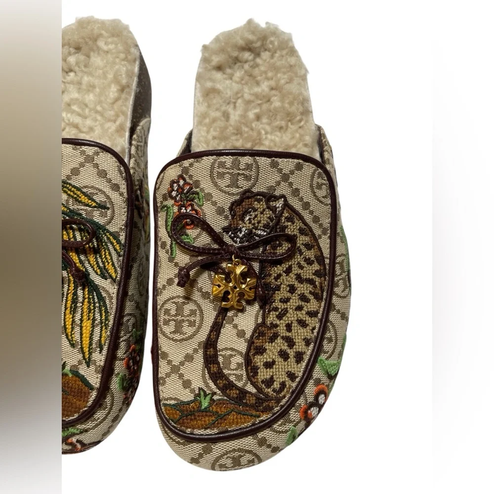 Tory Burch Genuine Shearling Jacquard Needlepoint Mismatched Mules NWOT 🐆 RARE‼️